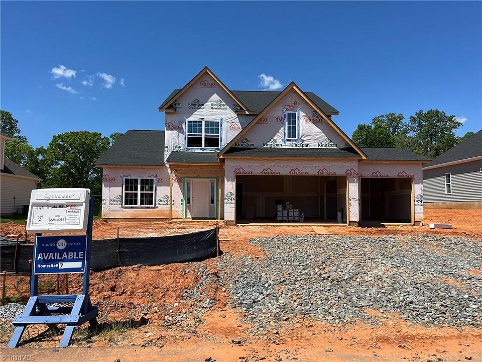 1st image of 443 Brooke Hill Dr