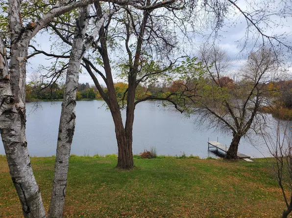 3893 Victoria St N, Shoreview, MN 55126