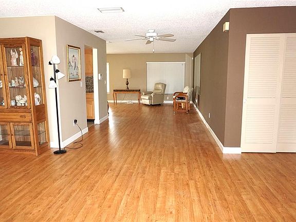 5th image of 4031 93RD TERRACE N #5
