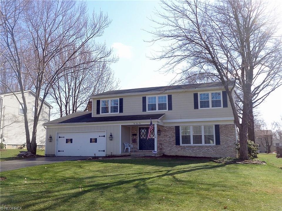 1st image of 165 Mayflower Dr