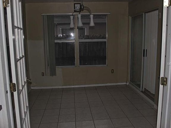 4th image of 7609 Treasure Island Ct