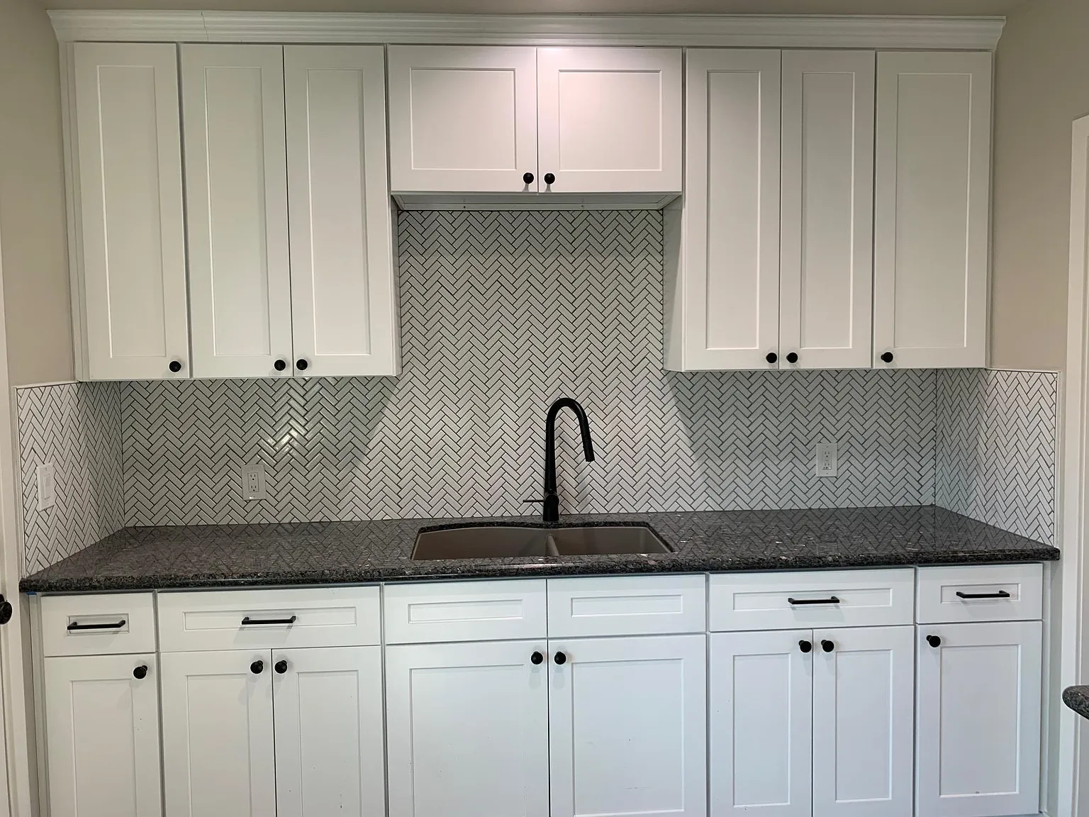 314 E Grand Blvd — Photo 2