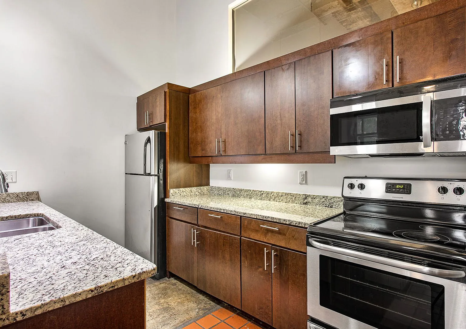 Jackson Street Lofts — Photo 1
