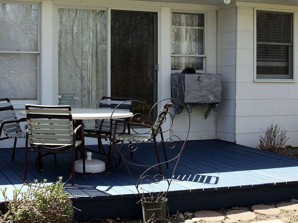 Rear deck off dining room