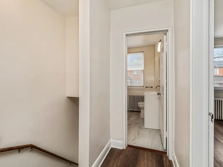 2915 Oakford Ave — Photo 10