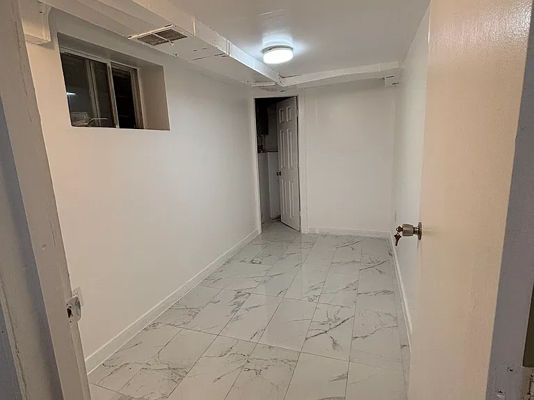 9225 93rd Ave #1 — Photo 5