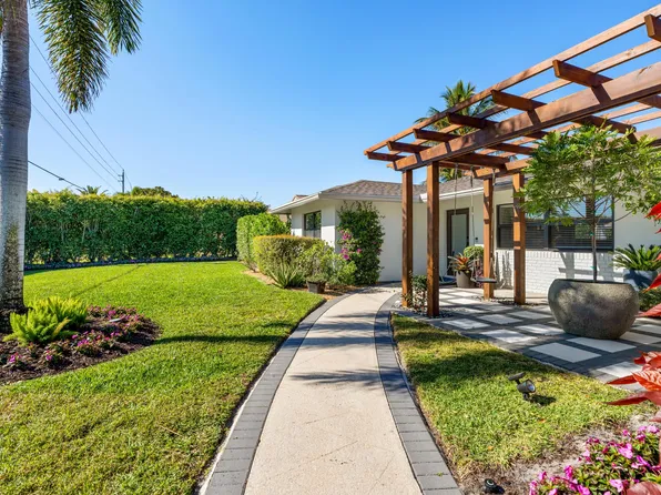 3605 S Lake Drive, Boynton Beach, FL 33435