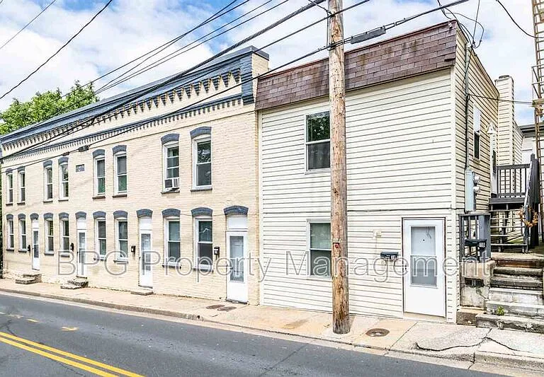 205 N Main St #9 — Photo 3