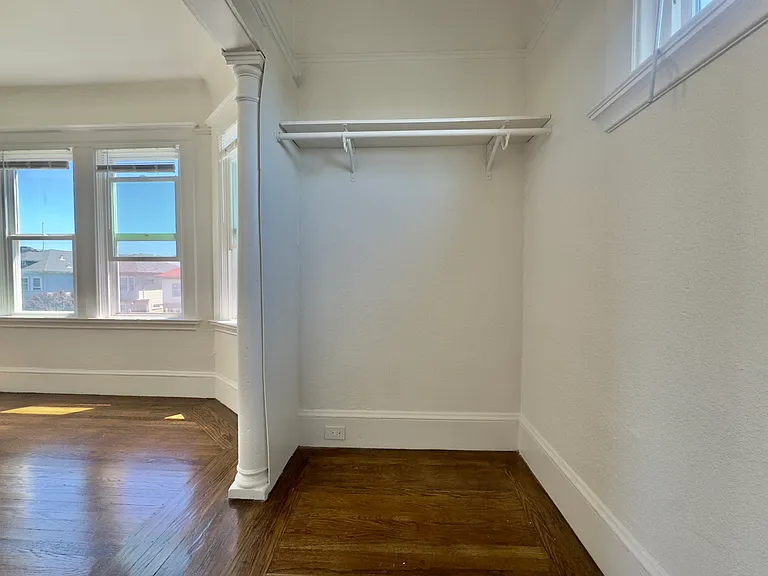 3115 Martin Luther King Jr Way — Photo 37