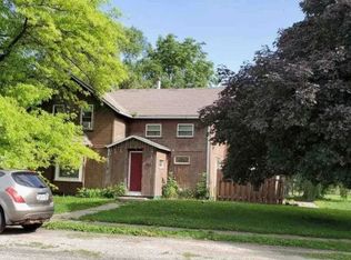 95 2nd Ave, Van Horne, IA 52346