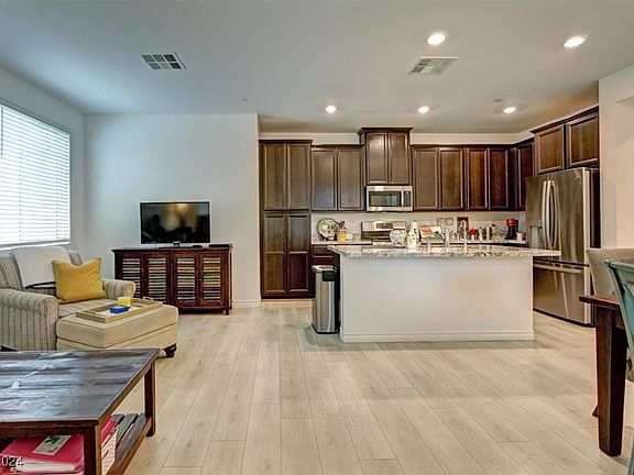 3rd image of 20 Barbara Ln #20