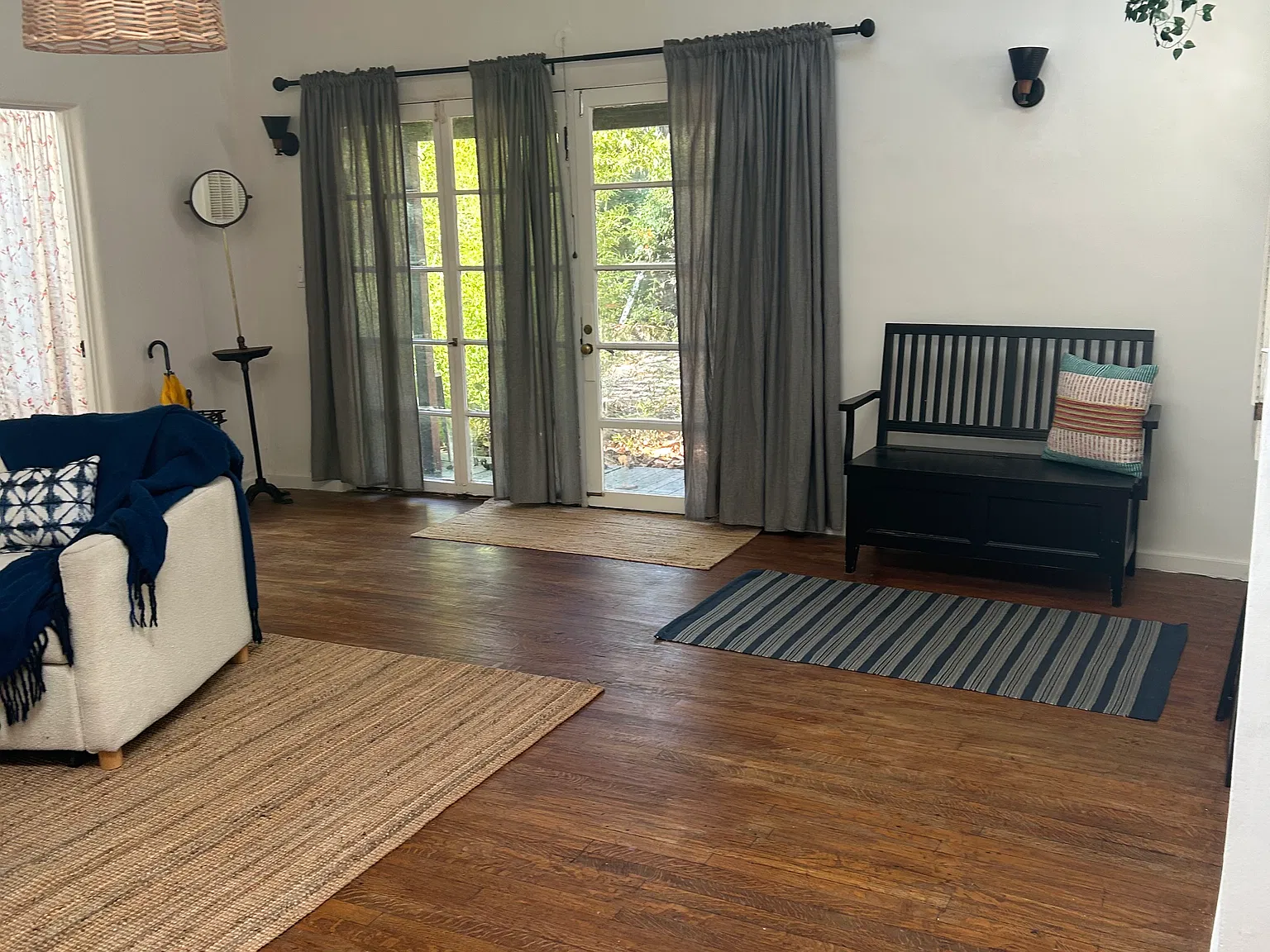 2 bed, 1100 sqft, $4,600 — Photo 2