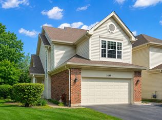 2239 Seaver Ln, Hoffman Estates, IL 60169