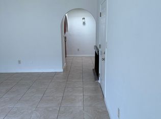 220 Oswego Ave APT 6, Huntington Beach, CA 92648