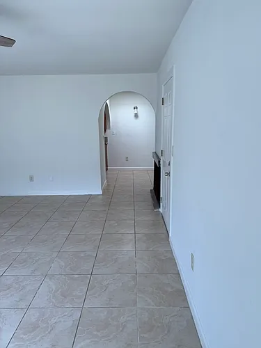 220 Oswego Ave #6 Photo 1