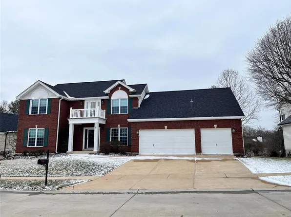542 Castle Ridge Dr, Ballwin, MO 63021
