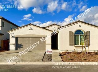 3825 Jesse Ln, Clovis, CA 93619