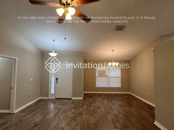 3rd image of 13027 Antique Oak St
