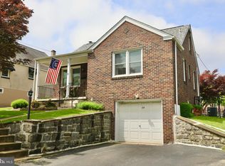 19 W North Ln, Conshohocken, PA 19428