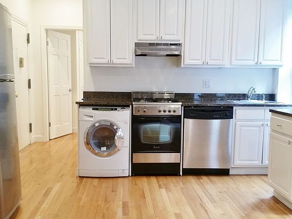 3rd image of 507 W 147th St #4X2