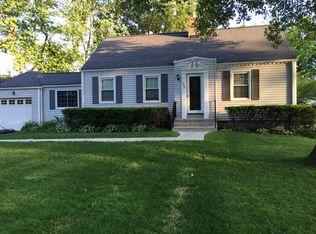 408 Par Ln, Saint Louis, MO