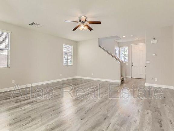 3rd image of 7145 Neches Ave