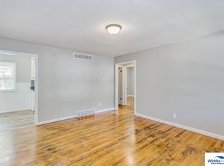 2532 S Greenwood St, Wichita, KS 67216