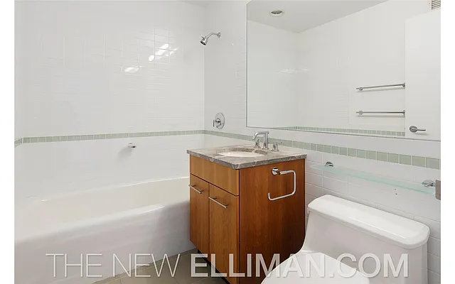 Rented by Douglas Elliman | media 16
