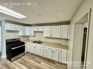 444 Crosby St NW #1, Grand Rapids, MI 49504