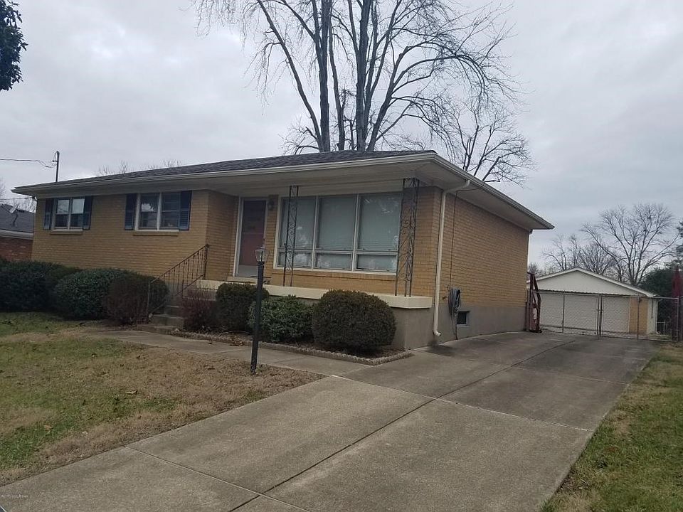 6003 Whispering Hills