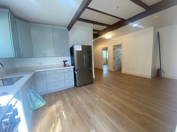 4th image of 303-1 S Alta Vista Ave