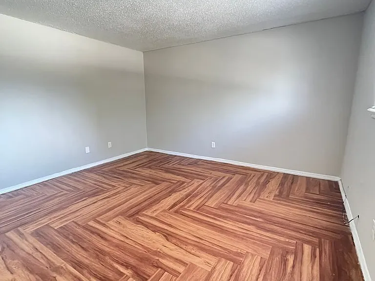 1 Bed 1 Bath Apt NW OKC — Photo 13