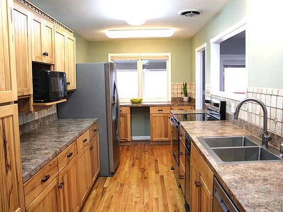 5th image of 1610 SW Withdean Rd