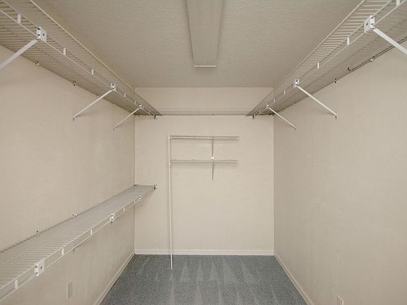 5th image of 109 Spinnaker St