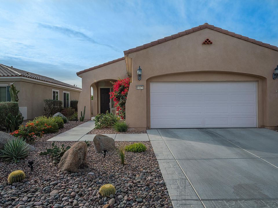 1st image of 81571 Avenida Bolero
