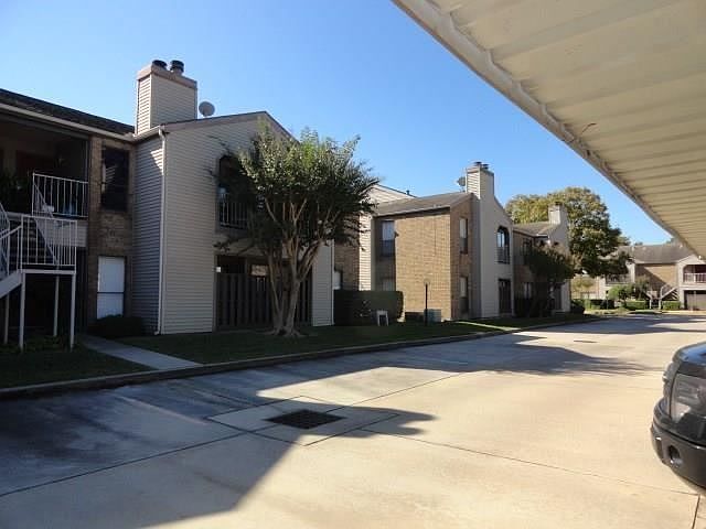 1st image of 2025 Augusta Dr APT 606