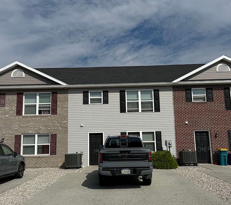 2nd image of 138 Delano Dr