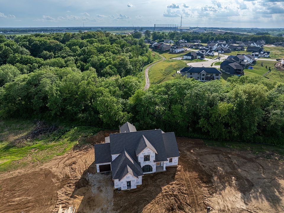 Timber Ridge Screen House 7081 Timber Ridge Ln, Bettendorf, IA 52722 | MLS #12699779 | Zillow