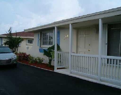 1st image of 528 Eastwind Dr APT 1