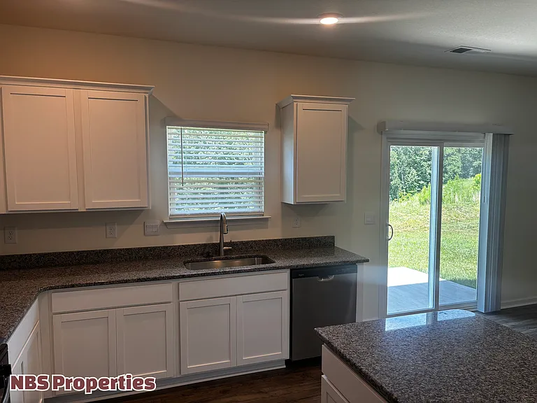 12309 Manhattan Ln — Photo 14