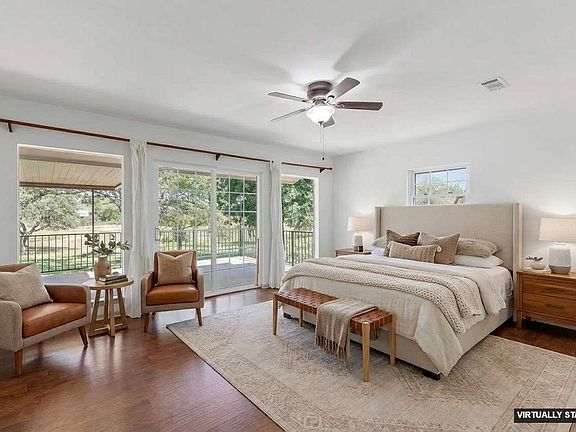5th image of 142 Lakeshore Dr