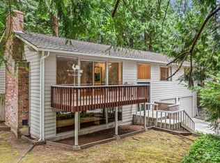 860 Greenwood Blvd SW, Issaquah, WA 98027