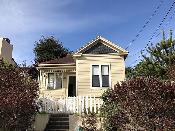 3rd image of 799 Laine St