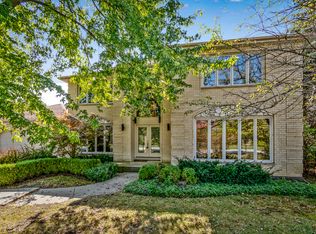 3917 Charlie Ct, Glenview, IL 60026