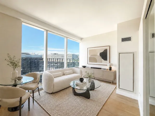 188 Brookline Ave Unit 22G, Boston, MA 02215