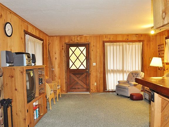 2nd image of 824 W Country Club Blvd