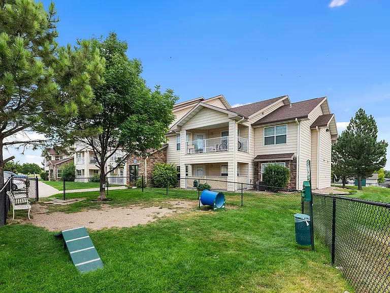 Homestead Garden Apartments — Photo 14