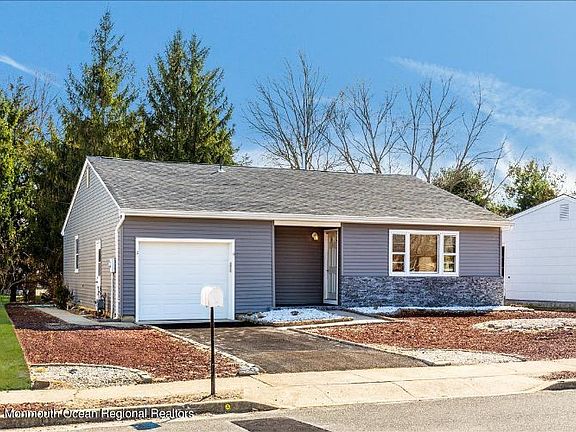 5th image of 77 Northumberland Dr