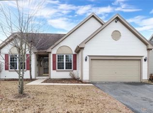 2997 Arbor Ln, Aurora, IL 60502