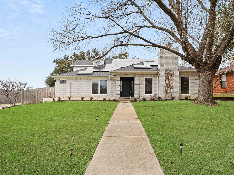 1st image of 2901 Creekside Ct